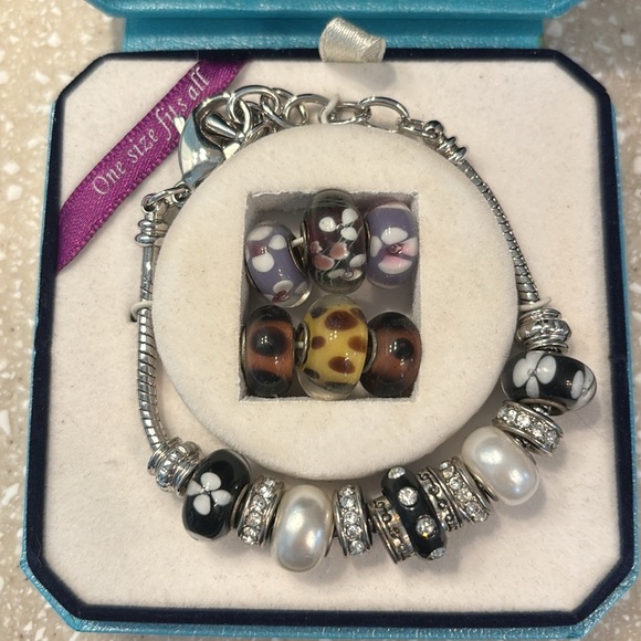 Bella Perlina Swarovski Crystal Charm Bracelet Black & White Murano Glass - Picture 2 of 2